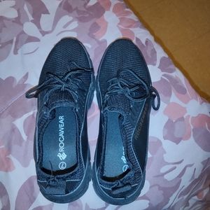 All Black Women Rocawear sneakers